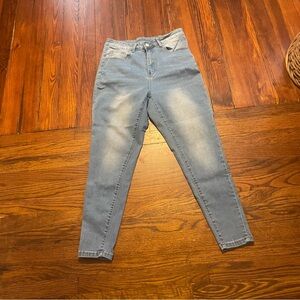 SHEIN Blue High Rise Jeans Classic Style